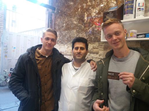 عکس آرایشگاه مرادنه نایس