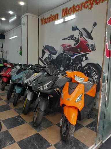 عکس موتورسیکلت یزدان