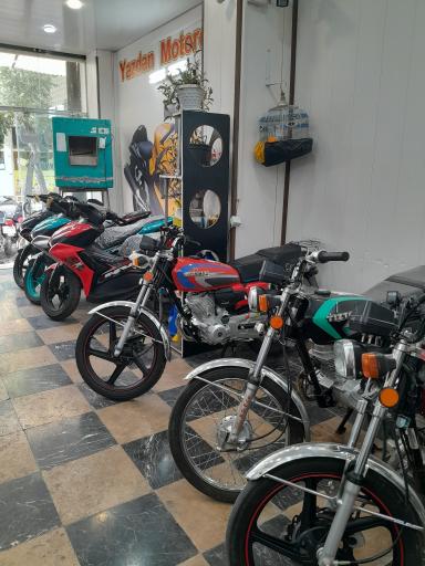 عکس موتورسیکلت یزدان