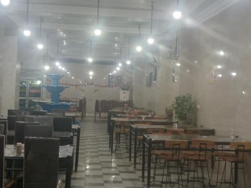 رستوران چهار فصل