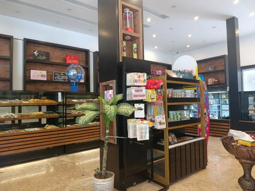عکس شیرینی فروشی ماتیس