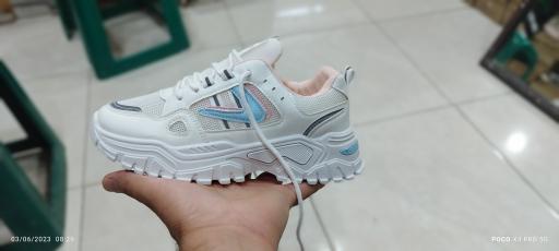 عکس فروشگاه کفش زنانه رفاه