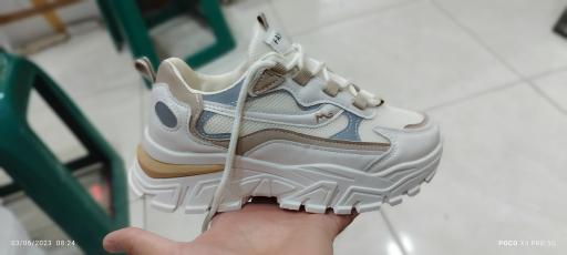 عکس فروشگاه کفش زنانه رفاه