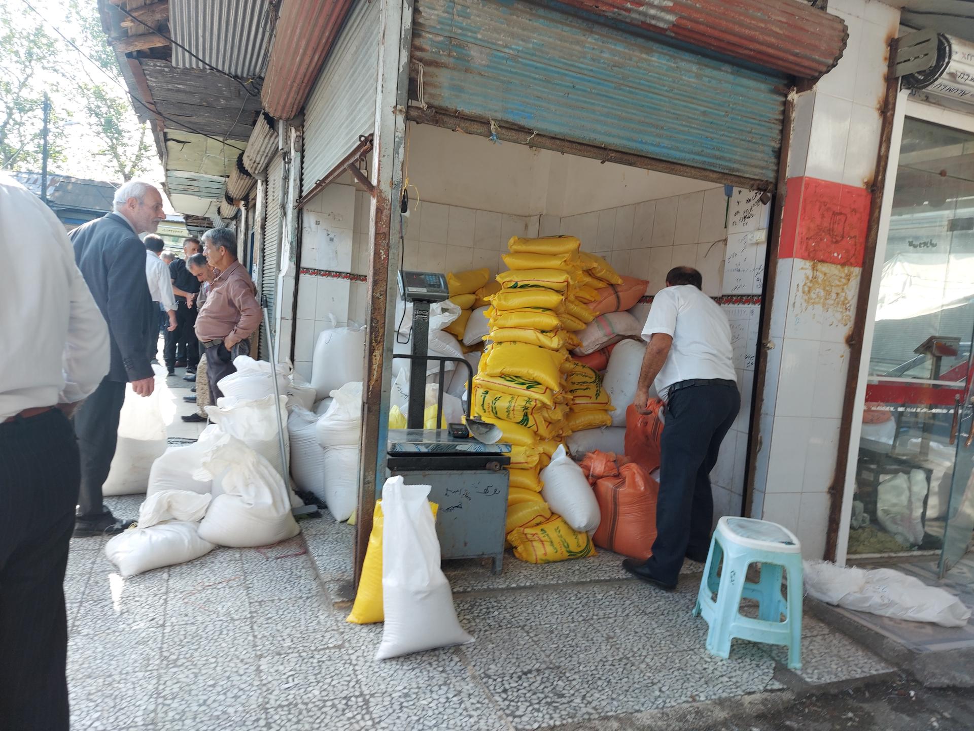 عکس بازار برنج فروشان 