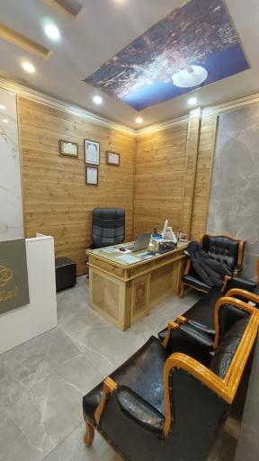 عکس مشاورین املاک شاهد