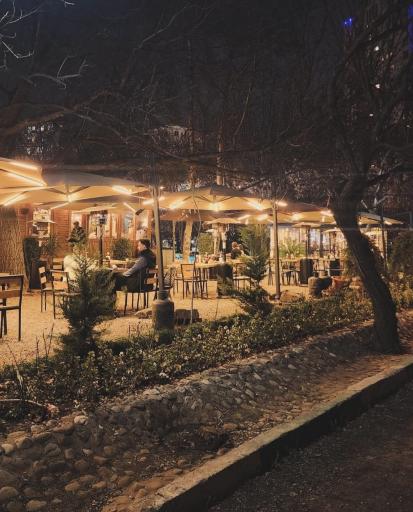 عکس کافه باغ نوبهار