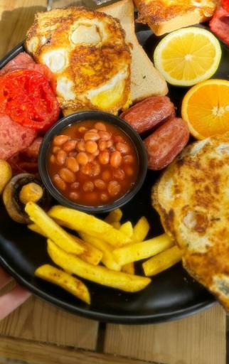 عکس کافه باغ نوبهار