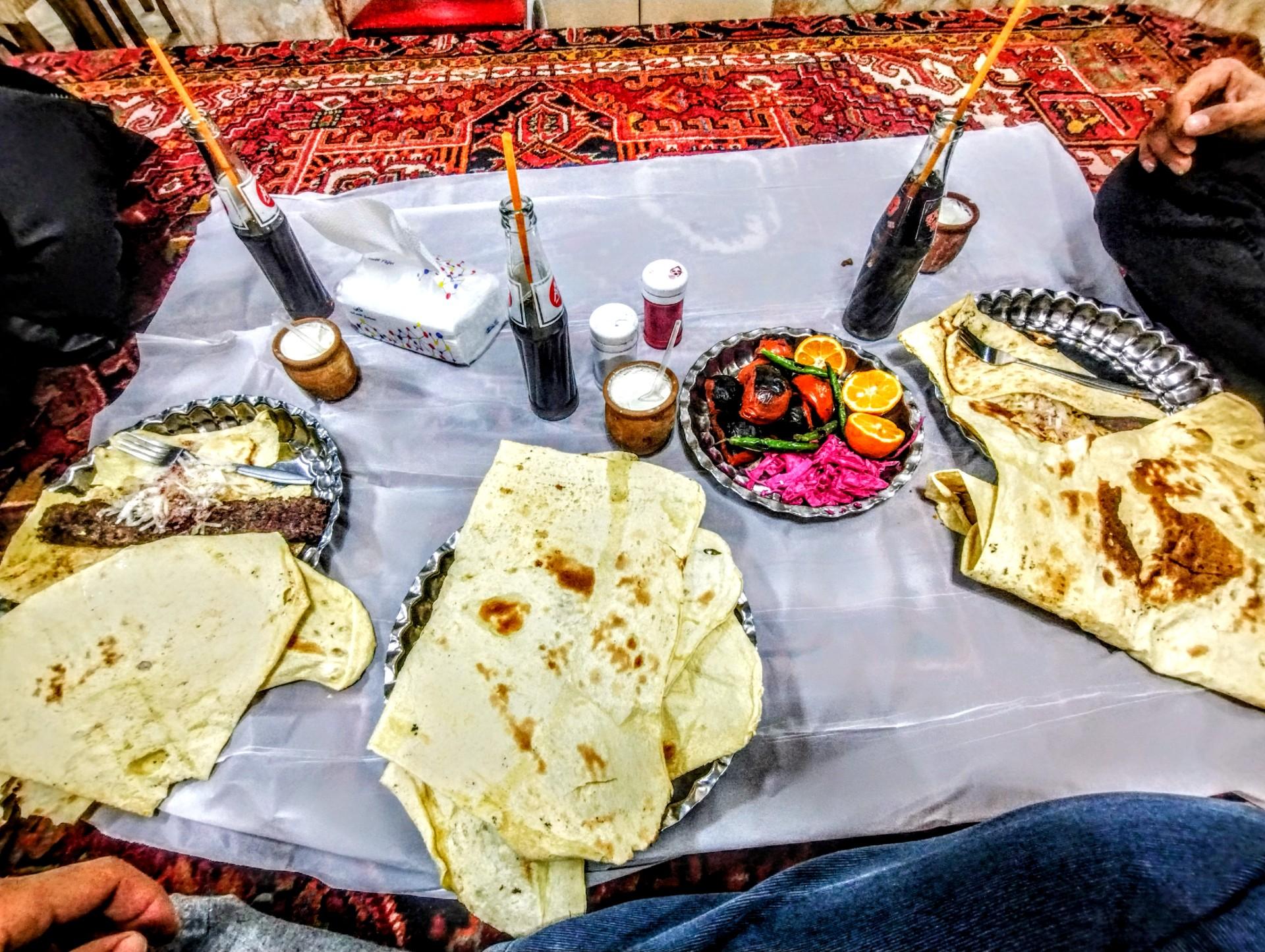 عکس کبابی رهگذر