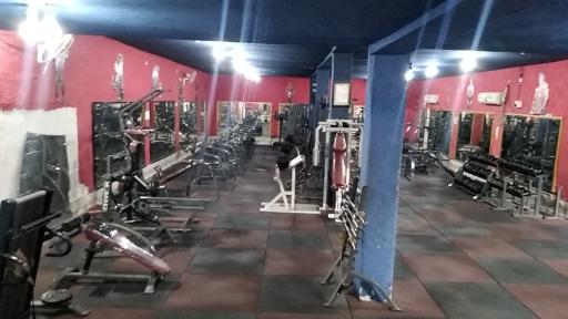 عکس باشگاه ورزشی توان