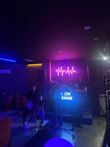 عکس نئون لانژ