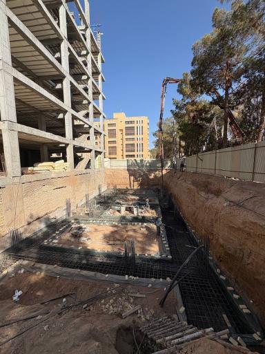 عکس کارخانه سپهر بتن نیلگون یزد