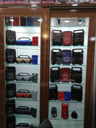 عکس وارد کننده بخش لوازم جانبی مرادی