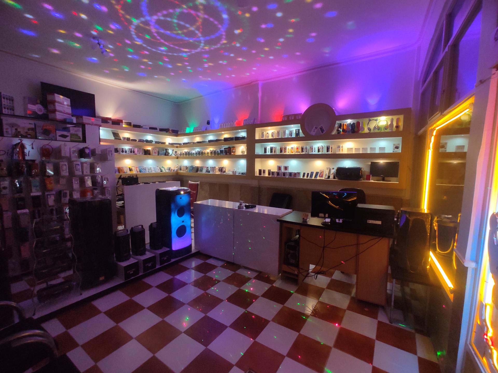 عکس نوین دیجیتال