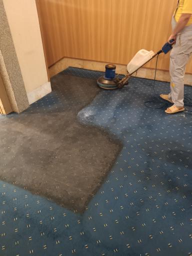 عکس شرکت نظافتی و مبلشویی پرهام