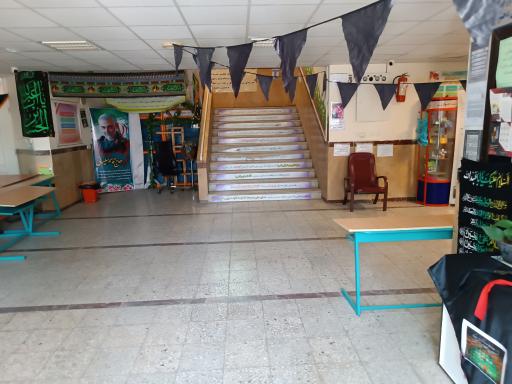 عکس دبیرستان دخترانه تهذیب