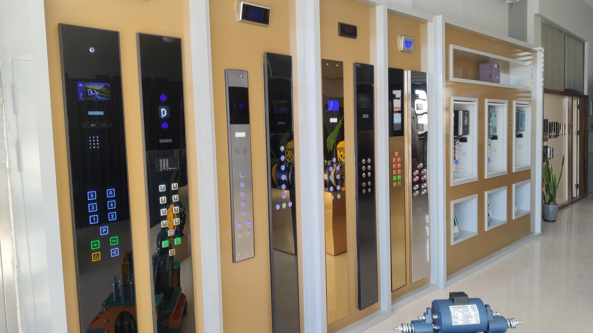 عکس تجهیزات آسانسور مزین (پارکنترل خراسان)