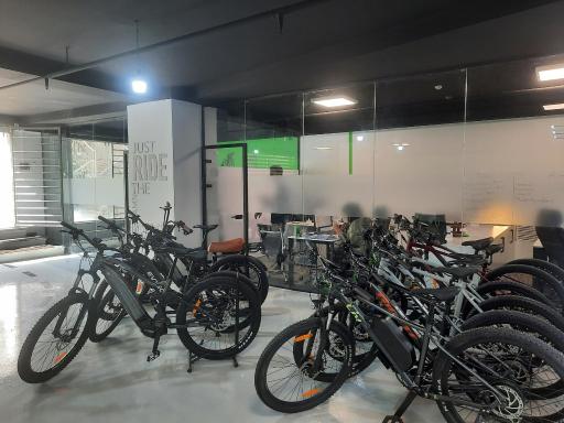 عکس مرکز تخصصی دوچرخه برقی ایویتک