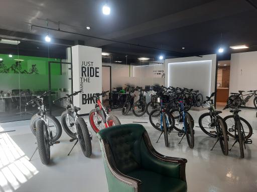 عکس مرکز تخصصی دوچرخه برقی ایویتک