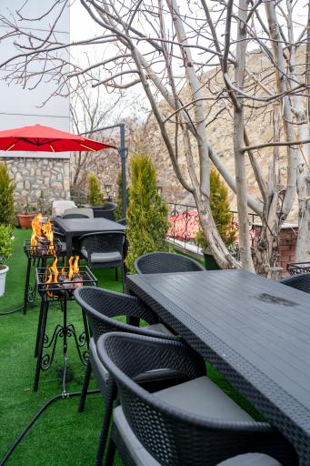 عکس باغ رستوران گردشگری کندو