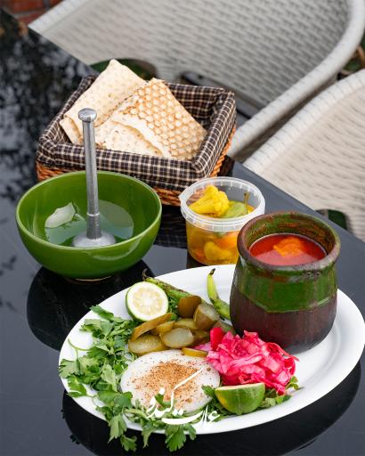 عکس باغ رستوران گردشگری کندو