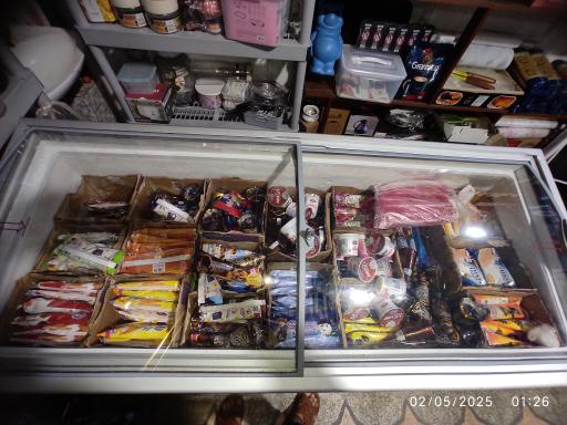 عکس سوپر مارکت بیاد