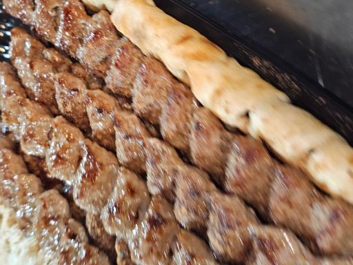 عکس چلو کباب ریحون