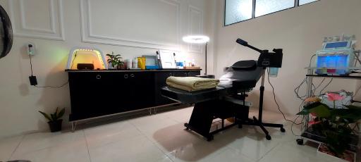 عکس کلینیک پوست حسینی