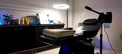 عکس کلینیک پوست حسینی