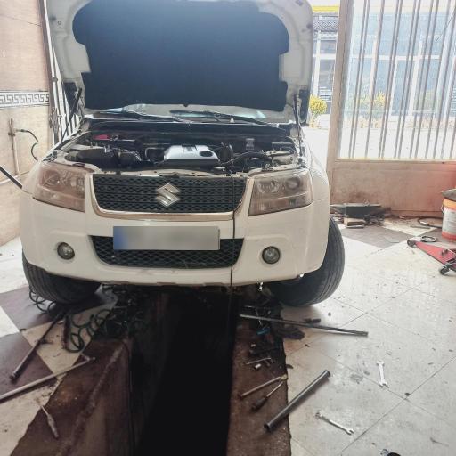 عکس تعمیرگاه جلوبندی پیشرو