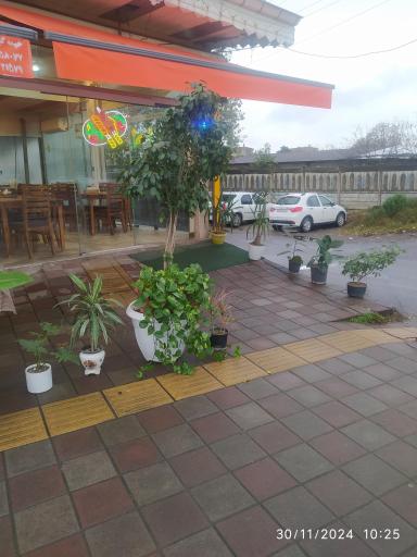 غذا خوری فتاحی 