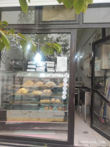 عکس کیک و شیرینی بهمن قبادی 