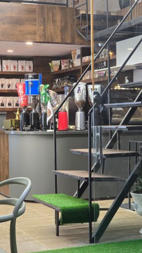 عکس کافه باباکریم