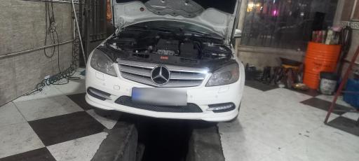 عکس تعمیرگاه تخصصی پیشرو