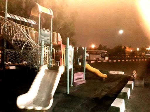 عکس زمین بازی کودکان