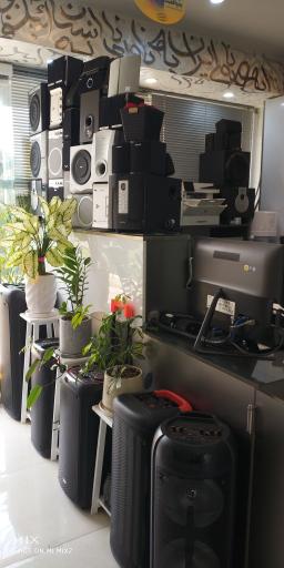 عکس کافی نت موبایل و کامپیوتر کوکیانا