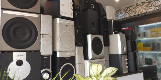 عکس کافی نت موبایل و کامپیوتر کوکیانا