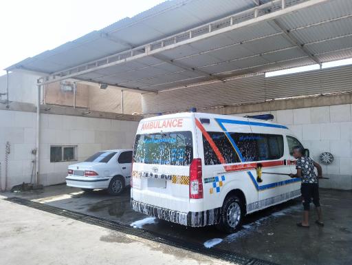 عکس کارواش و تعویض روغن اکسین