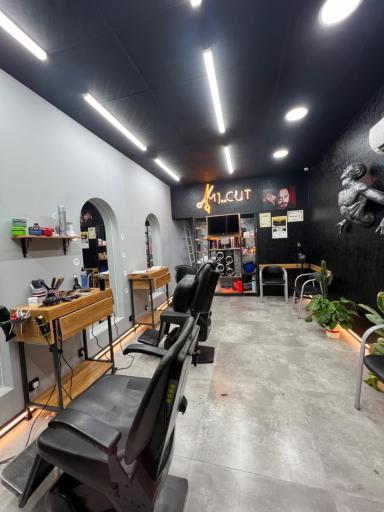 عکس آرایشگاه ام جی کات