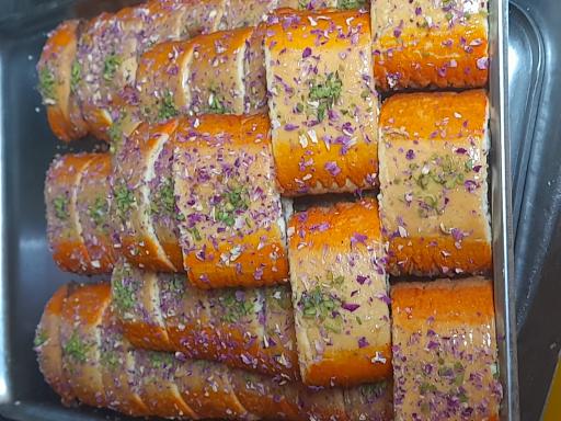 عکس نان زنجبیلی وکیک صبحانه