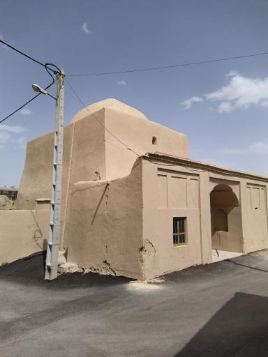 عکس آرامگاه شیخ عزیزالدین نسفی