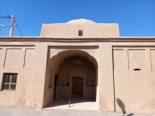 عکس آرامگاه شیخ عزیزالدین نسفی