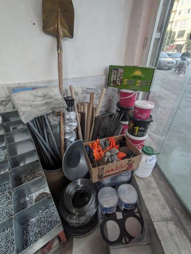 عکس رنگ و ابزار پارسا