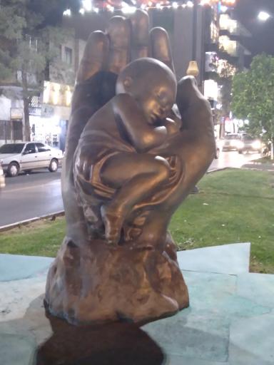 عکس میدان مادر