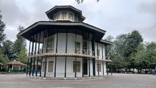 عکس عمارت کلاه فرنگی