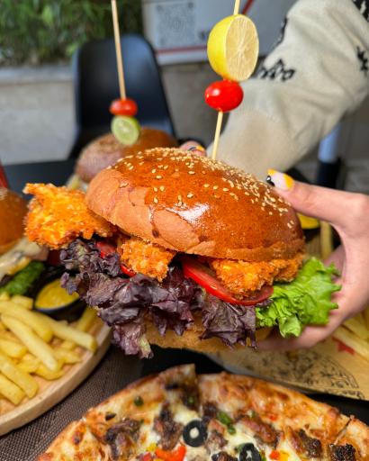 عکس برگر سعید