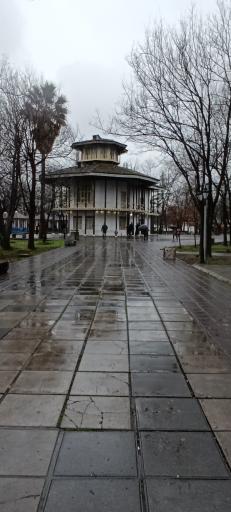 عکس عمارت کلاه فرنگی