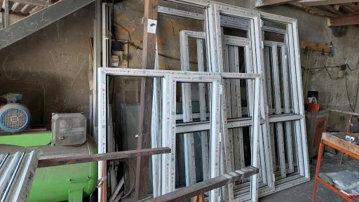 عکس تولید کننده درب و پنجره های دو و سه جداره upvc کارا