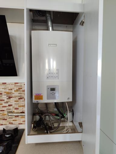 عکس تعمیرات پکیج نمایندگی ایران رادیاتور و بوتان