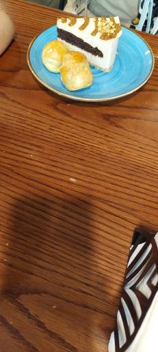 عکس کافه قنادی لوف باکس