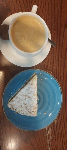 عکس کافه قنادی لوف باکس